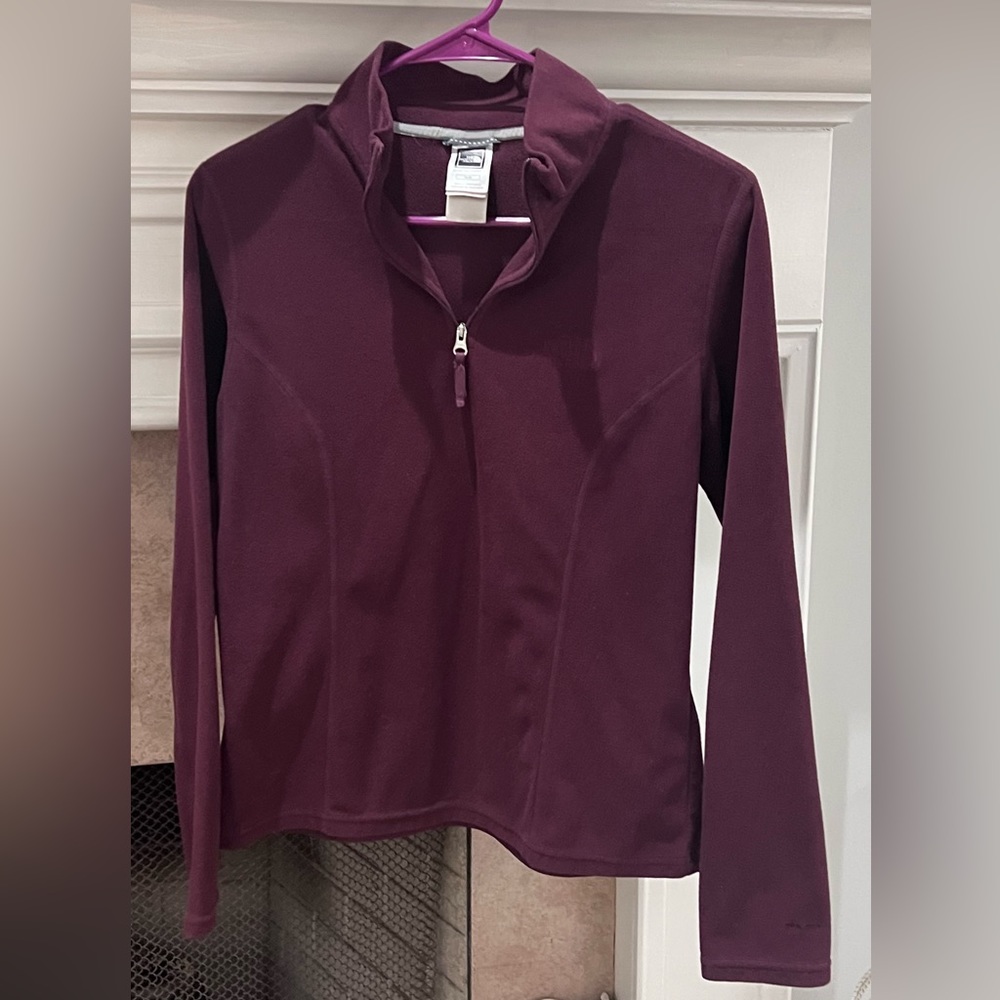 The North Face Fleece Quarter Zip Long Sleeve Pull Over, Women’s Size Medium